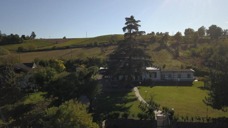 B&B Villa Prestigio Novi Ligure Buitenkant foto